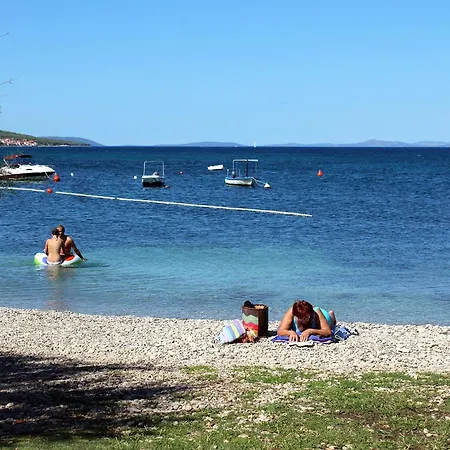 Apartment By The Sea Mirca, Brac - 2853 Supetar